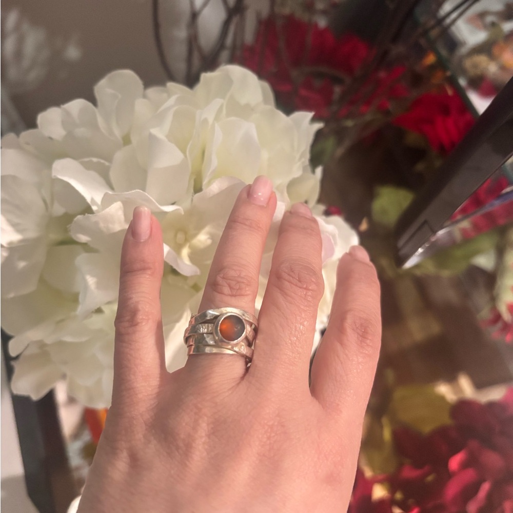Chic Silver Ring with Vibrant Orange Gem
